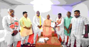भदोही का नाम फिर से 'संत रविदास नगर' किए जाने पर रविदासिया समाज में जश्न, गाजीपुर में CM योगी का जताया आभार