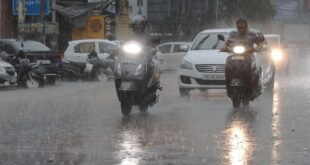Delhi Weather Today: दिल्ली एनसीआर में फिर गरज चमक के साथ बारिश का अनुमान! IMD का येलो अलर्ट जारी