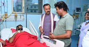 कौशाम्बी में पटाखा फैक्ट्री में विस्फोट उपमुख्यमंत्री त्वरित राहत एवं निगरानी के दिए निर्देश जिलाधिकारी रहें घटना स्थल पर मौजूद रहें