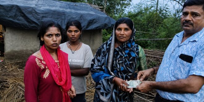 पीड़ित परिवार को तत्काल आर्थिक सहायता, मुख्यमंत्री आवास, विधवा पेंशन सहित अन्य सरकारी योजनाओं का लाभ दिलाने के निर्देश केशव प्रसाद मौर्य