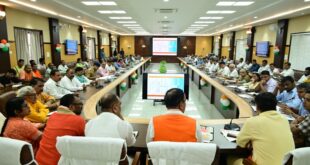 लापरवाह अधिकारियों पर जाँच के कड़े निर्देश, जलभराव वाले स्थानों को चिन्हित कर तत्काल अधिकारी निर्गत करायें राहत सामग्री, केशव प्रसाद मौर्य