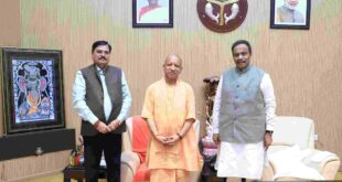 CM योगी ने बाढ़ प्रभावित चित्रकूट दौरे से पहले सेल्फी वीडियो जारी कर दिया बाढ़ राहत का संदेश