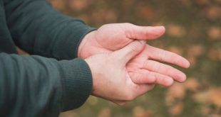 इन 5 गंभीर बीमारियों का भी हो सकता है यह खतरनाक संकेत, तुरंत दें ध्यान