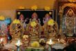 पूजा घर में देवी देवताओं की मूर्तियां और तस्वीरें आमने सामने रखना क्यों माना जाता है वास्तु के अनुसार अशुभ