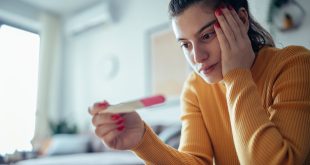 प्रेग्नेंसी न होने के दर्द से टूटा कपल रच गया एक बड़ा फरेब: सालों तक खुद को और परिवार को धोखे में रखता रहा जोड़ा