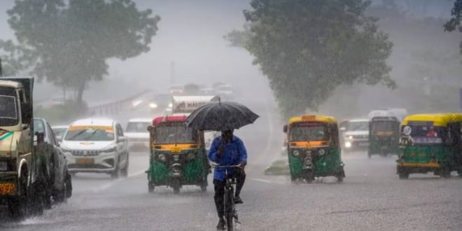 यूपी में अगले कुछ घंटे भारी! बंगाल की खाड़ी के डीप डिप्रेशन से एक्टिव हुआ मानसून, IMD ने पूर्वांचल और अवध के जिलों में जारी किया मूसलाधार बारिश का अलर्ट