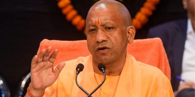 यूपी में बड़ा प्रशासनिक फेरबदल: 14 IAS और 34 PCS अफसरों के तबादले, काशी विश्वनाथ मंदिर के CEO भी हटाए गए