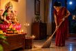 रात में झाड़ू लगाने से क्यों रूठ जाती हैं मां लक्ष्मी? जानिए इसके पीछे का धार्मिक, वास्तु और वैज्ञानिक रहस्य