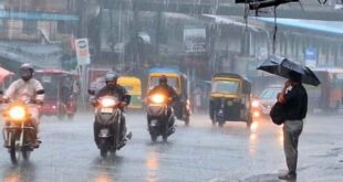 Weather Alert: पहाड़ों पर भूस्खलन का बड़ा खतरा, पूर्वोत्तर में भारी बारिश की चेतावनी; हफ्ते के पहले दिन जानें अपने शहर का हाल