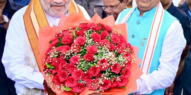 गृह मंत्री अमित शाह का केशव मौर्य ने किया स्वागत, शाह केशव से यूपी में भाजपा