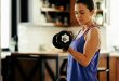 डोले बनाने के लिए नहीं इस वजह से महिलाओं को उठाना चाहिए Dumbbell