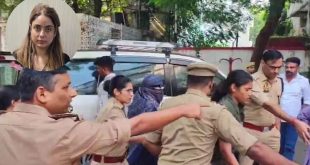 नागपुर से सीधे लखनऊ की हजरतगंज कोतवाली पहुंची श्रद्धा दुबे