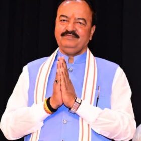 महर्षि वाल्मीकि के आदर्श सत्य, धर्म और सामाजिक समरसता की प्रेरणा देते हैं : महर्षि वाल्मीकि जयंती पर बधाई एवं शुभकामनाएं, केशव प्रसाद मौर्य