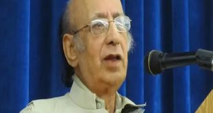 माशूका की मौत के बाद बने शायर, बंटवारे का दर्द और कल्ट गीत: जानें मशहूर शायर निदा फाजली की अनकही दास्तान