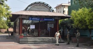 INDIA ब्लॉक के सुप्रीम कोर्ट मार्च से पहले दिल्ली छावनी में तब्दील: राजीव चौक और सेंट्रल सेक्रेटेरिएट समेत मेट्रो के 6 स्टेशन बंद, देखें पूरी लिस्ट